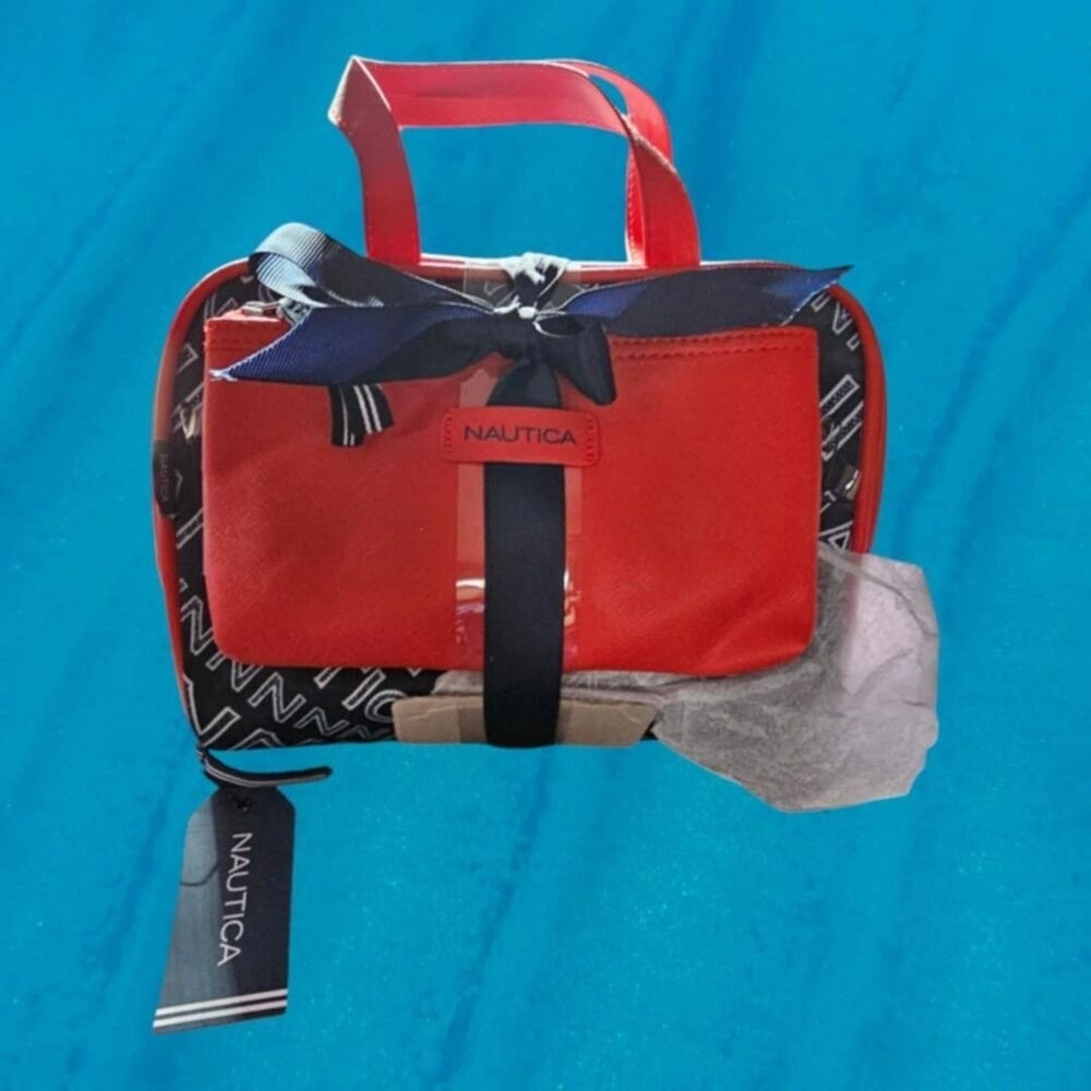 Nautica Makeup Bag & Pouch Set *NEW*‎